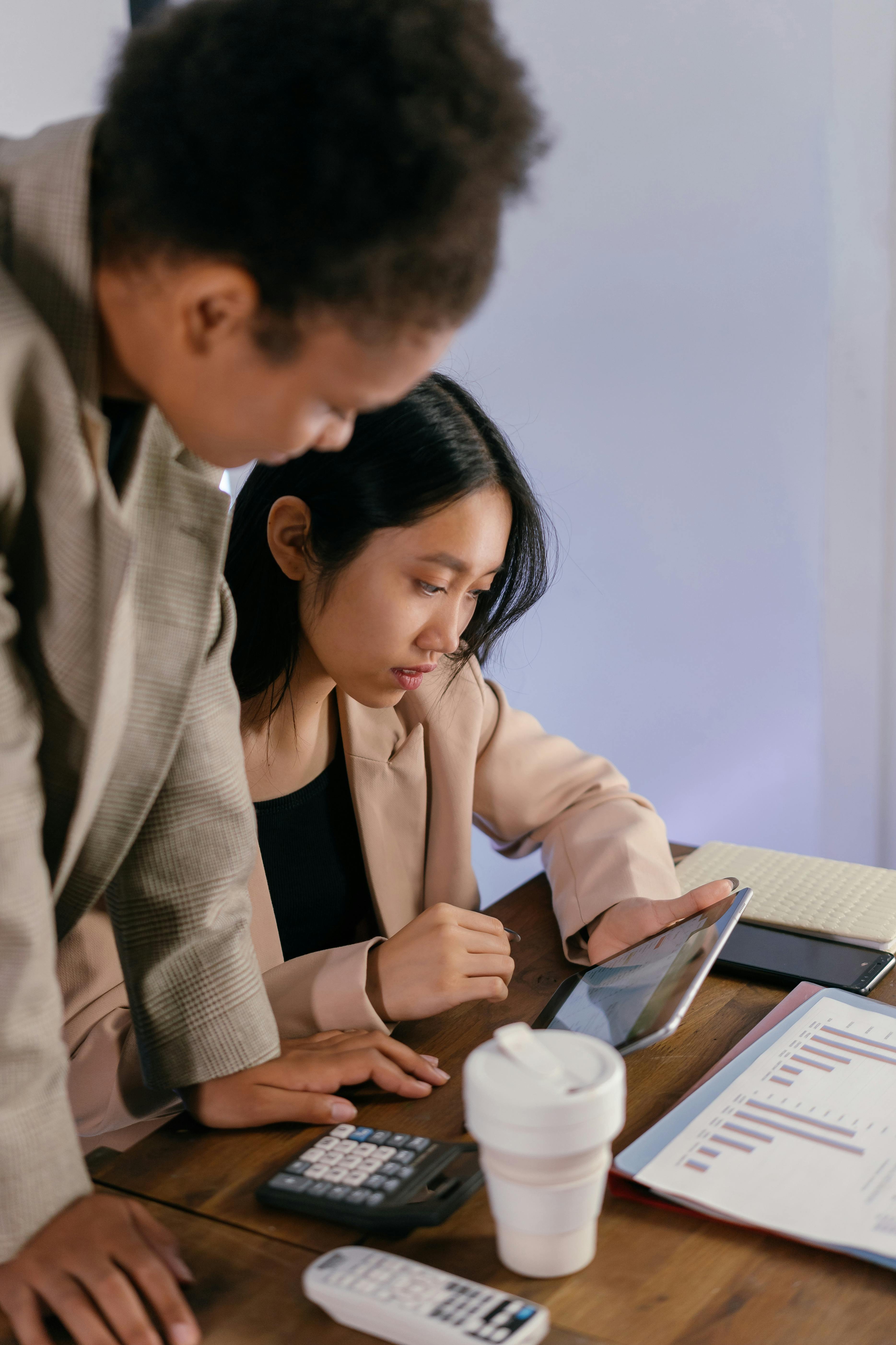 Financial consulting and business advisory services
